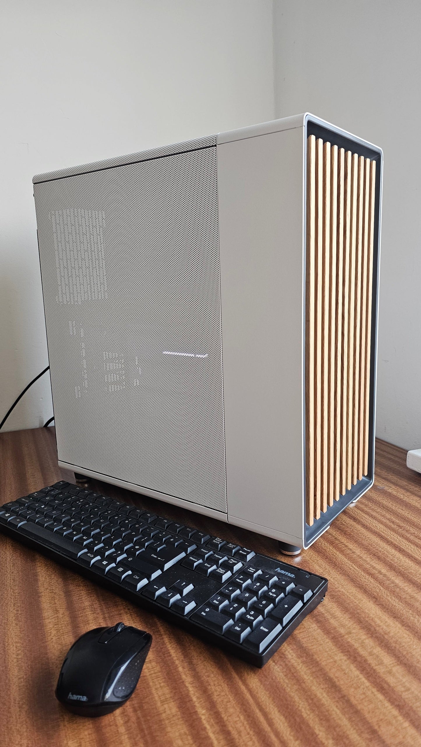 Custom PC: Intel Core Ultra 7 265F + RTX 5060 Ti | 16-192GB DDR5 RAM | NVMe SSD | Windows 11 | Custom Built Gaming PC UK